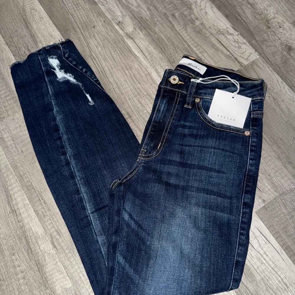 KanCan Blue Ankle Cropped Jeans with Distressed Knee